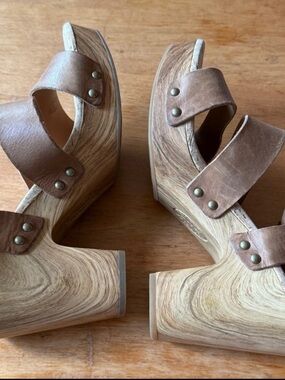 Kork-Ease DELIA Tan Leather Platform Sandals Straps Block Heel Wood Grain 8.5